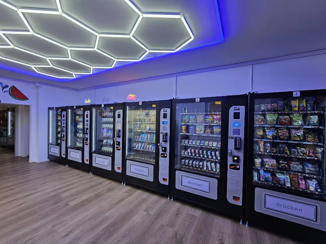 آلة بيع ذكية للوجبات الخفيفة،  - مراجعة Arcade Vending Machine وسعره