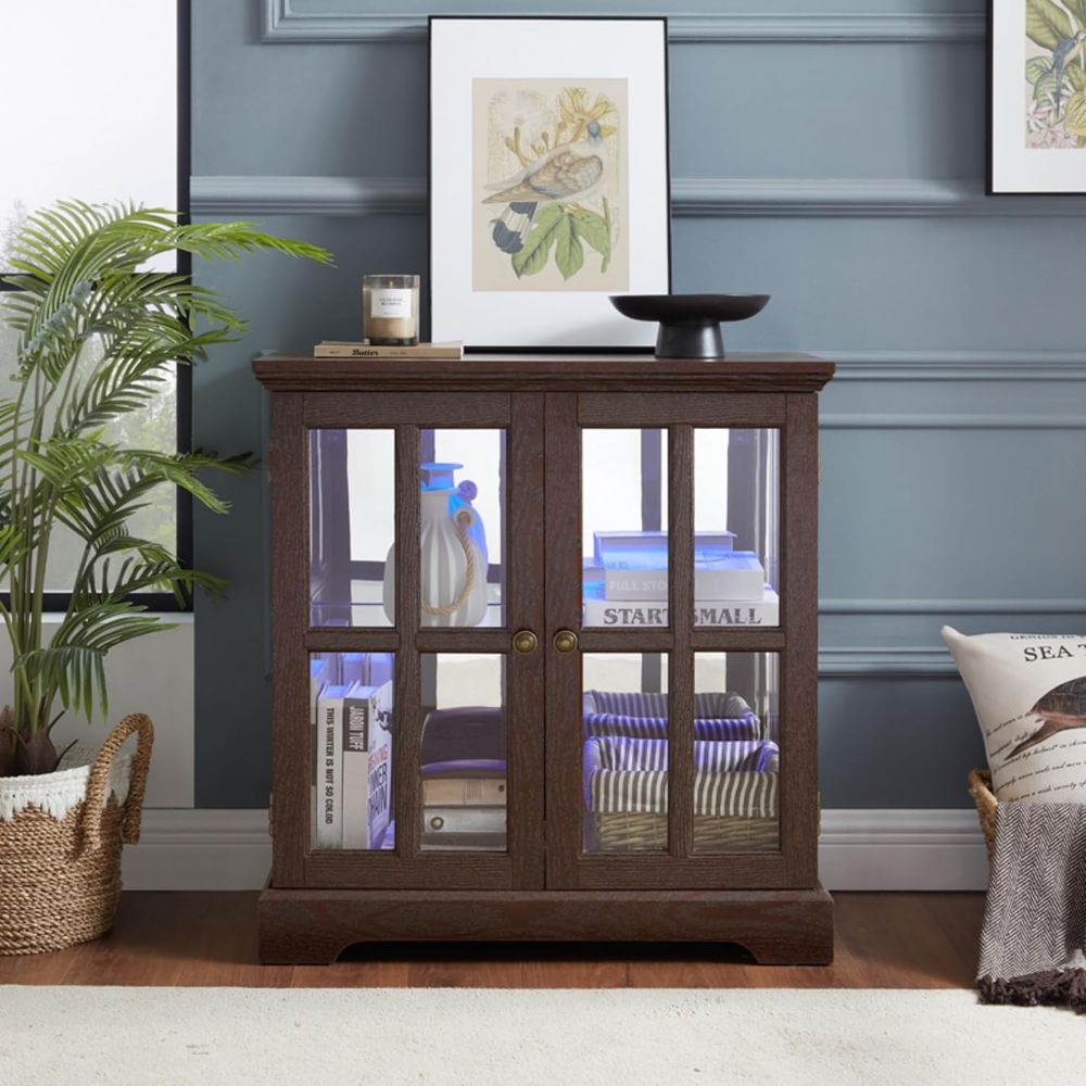 خزانة عرض بـ 32 مصباح LED و7 خ - مراجعة Glass Cabinet Display وسعره